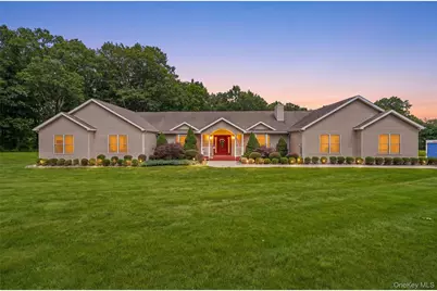 84 Pin Oak Drive, New Windsor, NY 12553 - Photo 1