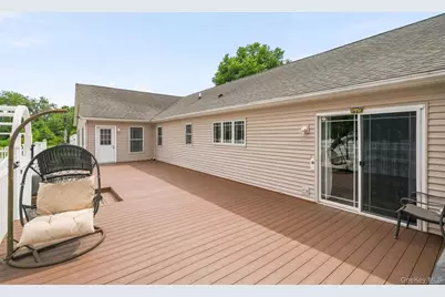 84 Pin Oak Drive, New Windsor, NY 12553 - Photo 41