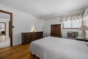10 Arcadia Dr, Dix Hills, NY 11746 - Photo 17