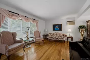 10 Arcadia Dr, Dix Hills, NY 11746 - Photo 3