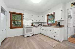 425 Maple Ln, Southold, NY 11971 - Photo 13