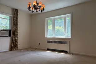 87 Parkway Dr, Westbury, NY 11590 - Photo 7