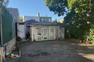 646 E 230th St, Bronx, NY 10466 - Photo 3