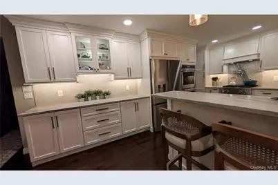 4 Harris Court, Commack, NY 11725 - Photo 3