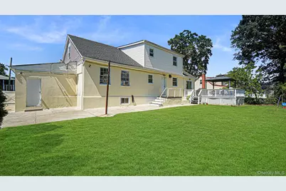 143 S Montgomery St, Valley Stream, NY 11580 - Photo 5