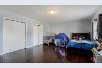 143 S Montgomery St, Valley Stream, NY 11580 - Photo 19