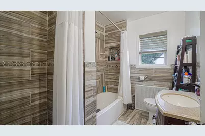 143 S Montgomery St, Valley Stream, NY 11580 - Photo 15