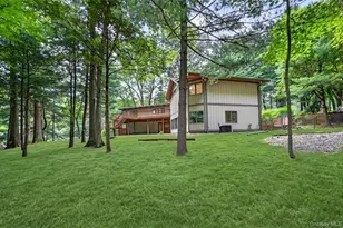 2 Catalina Ct, Suffern, NY 10901 - Photo 35