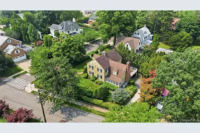 255 Manor Road, Douglaston, NY 11363 - Photo 39