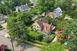 2-55 Manor Rd, Douglaston, NY 11363 - Photo 39
