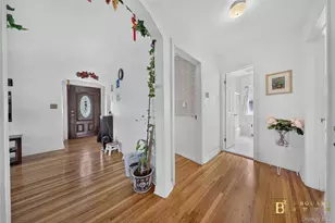5 Surrey Ln, New Hyde Park, NY 11040 - Photo 13