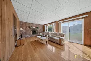 5 Surrey Ln, New Hyde Park, NY 11040 - Photo 9