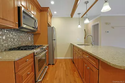722 W Nyack Road #6, West Nyack, NY 10994 - Photo 13