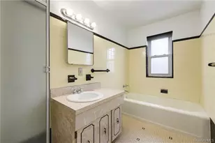 138 Van Cortlandt Park S, Bronx, NY 10463 - Photo 23
