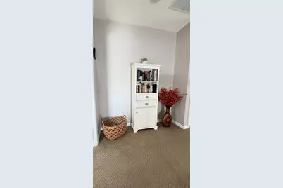 2012 Hawthorn Way, New Windsor, NY 12553 - Photo 17