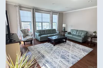 2012 Hawthorn Way, New Windsor, NY 12553 - Photo 5