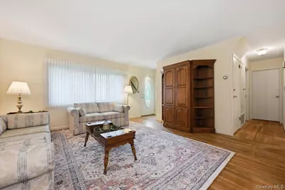 144 Hughes Place, Albertson, NY 11507 - Photo 3