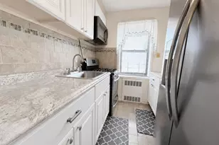 2 Fisher Dr, Mount Vernon, NY 10552 - Photo 5