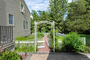 60 Traver Rd, Pleasant Valley, NY 12569 - Photo 3