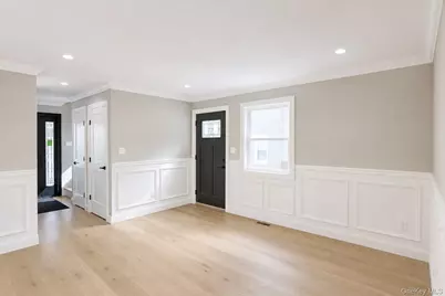 1316 R Street, Elmont, NY 11003 - Photo 9