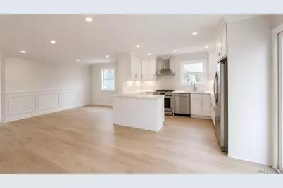1316 R Street, Elmont, NY 11003 - Photo 3