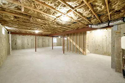 1320 R Street, Elmont, NY 11003 - Photo 27