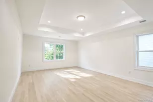 1320 R St, Elmont, NY 11003 - Photo 15