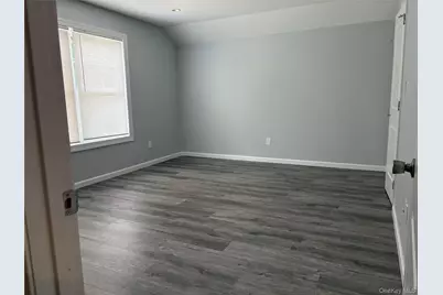 17B Dunes Lane #Right, Port Washington, NY 11050 - Photo 21