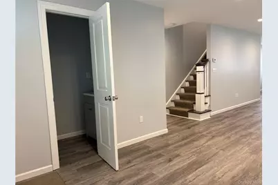 17B Dunes Lane #Right, Port Washington, NY 11050 - Photo 17