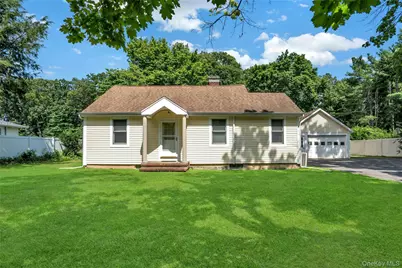 33 Laurel Drive, Smithtown, NY 11787 - Photo 1
