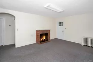 33 Laurel Dr, Smithtown, NY 11787 - Photo 5