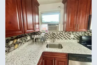 72-75 Little Neck Parkway #G-2, Glen Oaks, NY 11004 - Photo 13