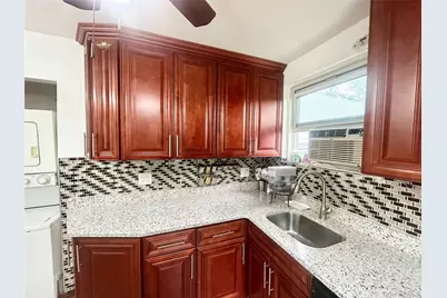 72-75 Little Neck Parkway #G-2, Glen Oaks, NY 11004 - Photo 11