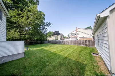 120 Aspen Road, Kings Park, NY 11754 - Photo 15