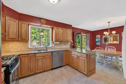 4 Denim Place, White Plains, NY 10603 - Photo 11