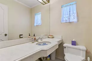 38 Cedarhurst Ave, Cedarhurst, NY 11516 - Photo 17