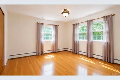 12 Princeton Drive, Dix Hills, NY 11746 - Photo 7