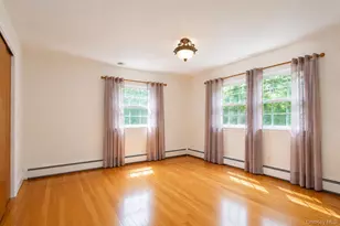 12 Princeton Dr, Dix Hills, NY 11746 - Photo 7