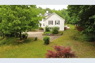 19 Friendship Lane, Red Hook, NY 12571 - Photo 5