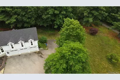 19 Friendship Lane, Red Hook, NY 12571 - Photo 7