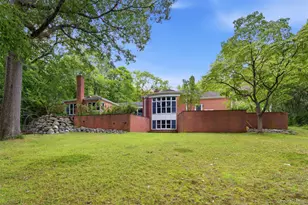 25 Forrest Dr, Lloyd Harbor, NY 11743 - Photo 19