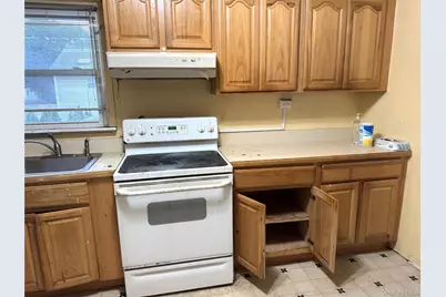 1551 Sweetman Avenue, Elmont, NY 11003 - Photo 21