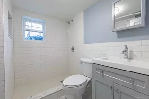 209 Smith St, Freeport, NY 11520 - Photo 21