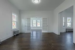209 Smith St, Freeport, NY 11520 - Photo 11