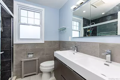209 Smith Street, Freeport, NY 11520 - Photo 13
