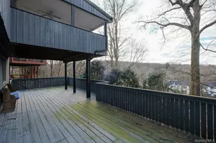 132 Woodland Dr, Pleasantville, NY 10570 - Photo 11