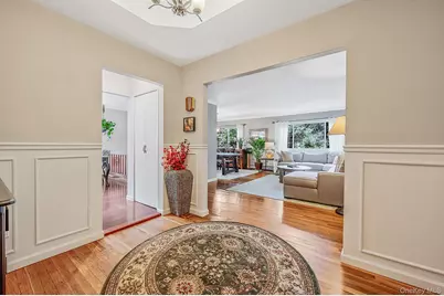 44 Winslow Lane, Smithtown, NY 11787 - Photo 15