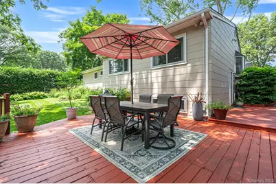 44 Winslow Lane, Smithtown, NY 11787 - Photo 37