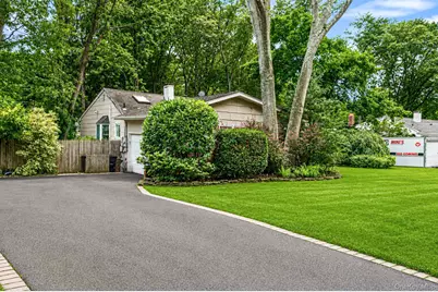 44 Winslow Lane, Smithtown, NY 11787 - Photo 5