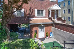 97 Van Cortlandt Park Ave, Yonkers, NY 10701 - Photo 3